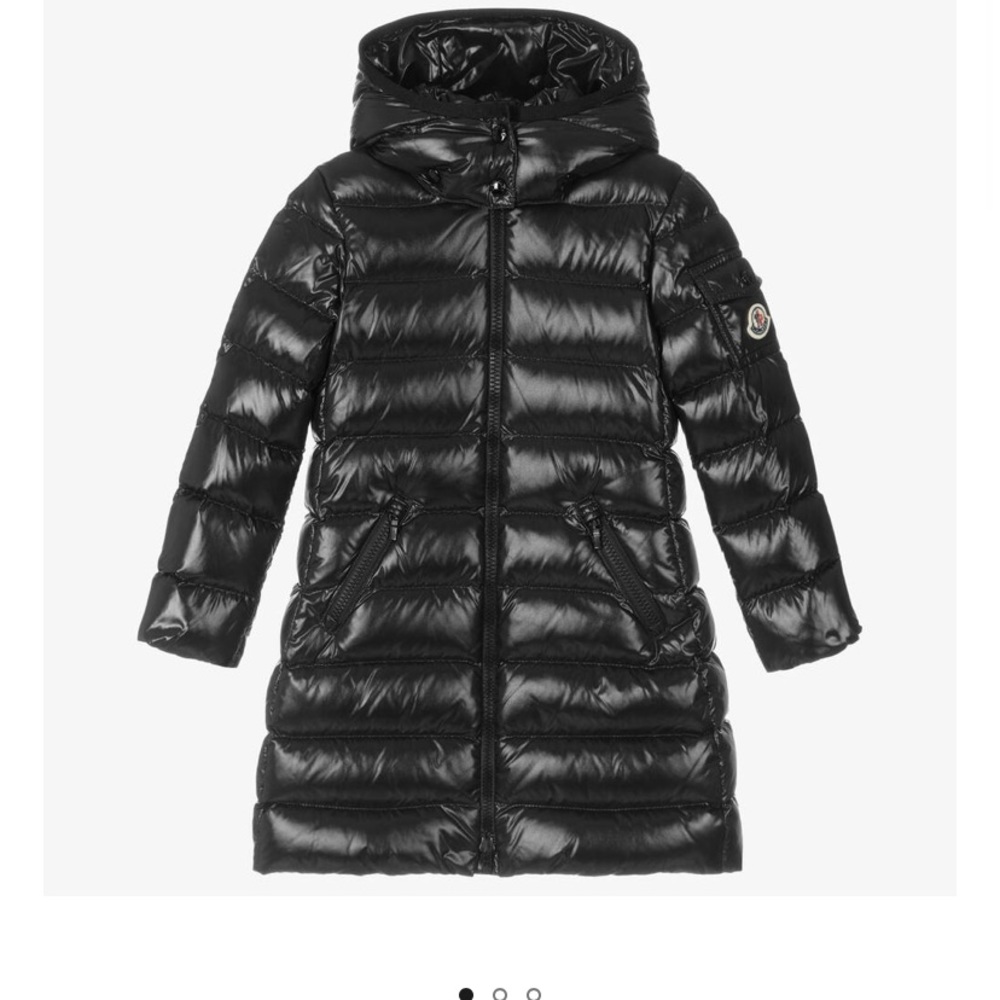 Moncler enfant toddler jacket size 4t. Great condition.